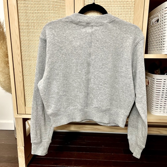 New Calvin Klein performance cropped sweatshirt - Picture 2 of 2